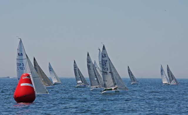 Andarias-gaña-Baiona-quinto-título-nacional-Campionato-España-Clase-2.4mR-Regata-Vitaldent-Vela-Adaptada