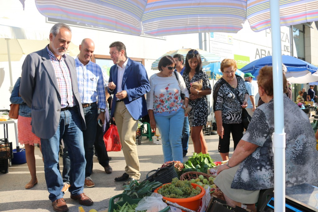 Economía-Industria-continúa-colaborar-Concello-Bueu-reforma-praza-abastos